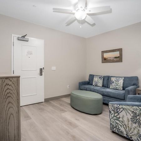 Lighthouse Suites - Best Western Signature Collection Emerald Isle Bagian luar foto