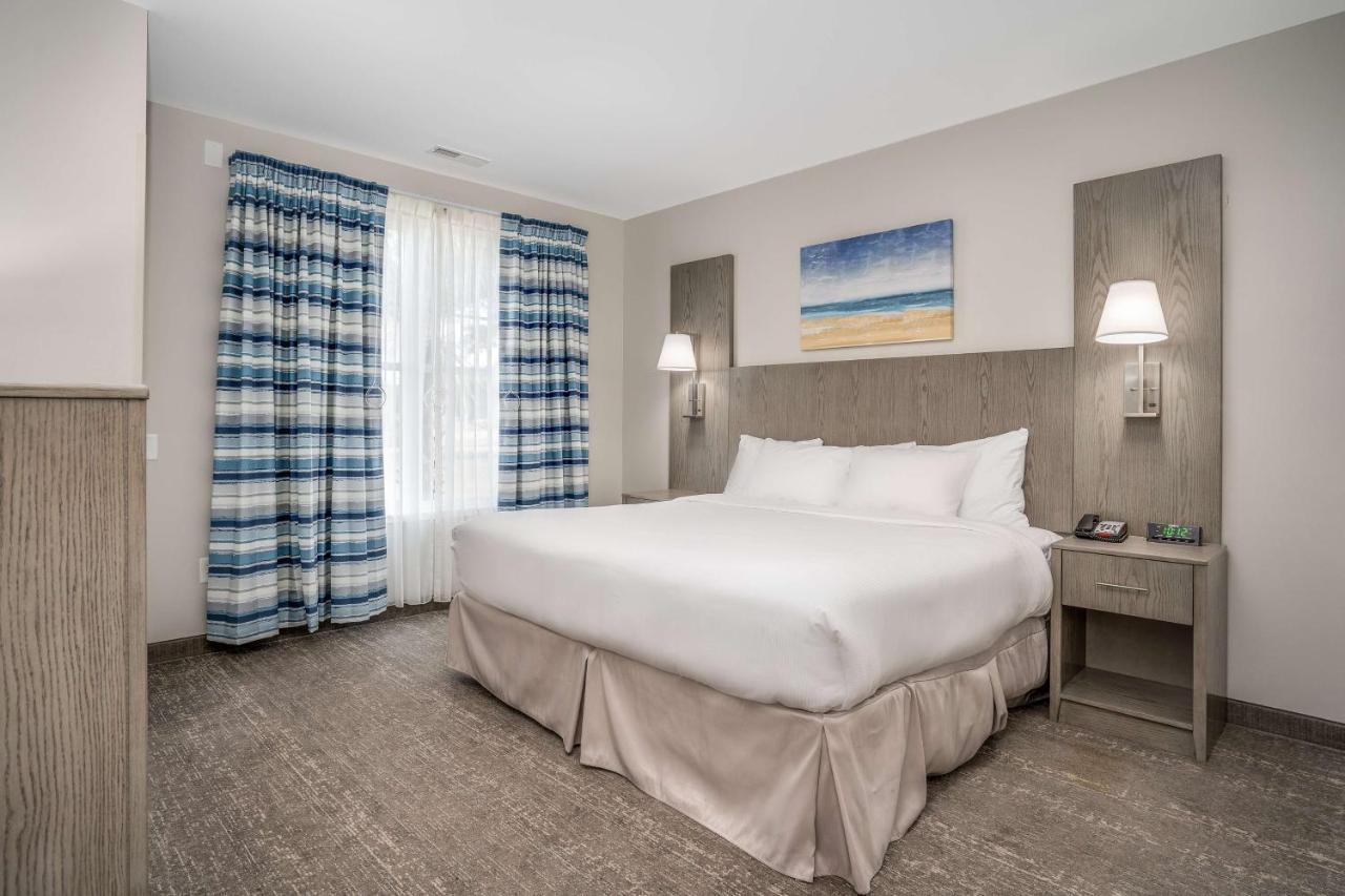 Lighthouse Suites - Best Western Signature Collection Emerald Isle Bagian luar foto