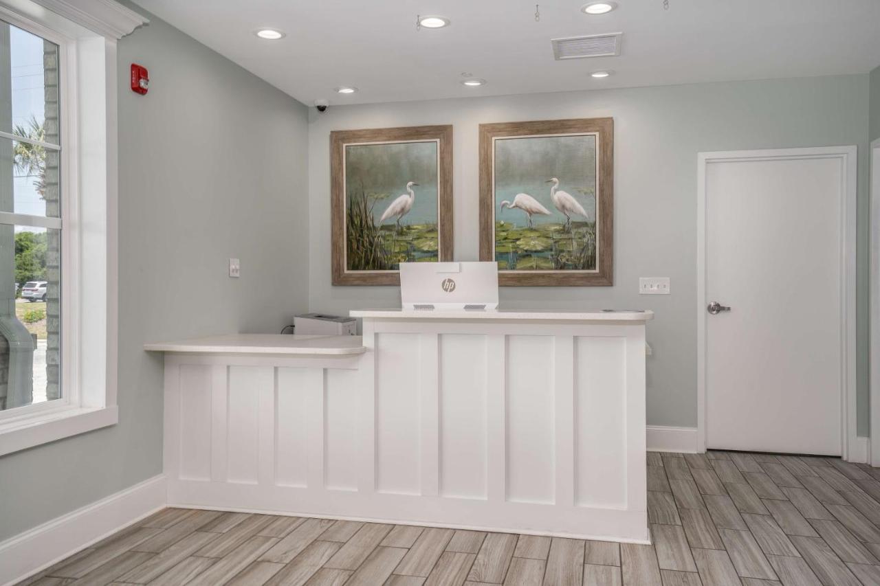 Lighthouse Suites - Best Western Signature Collection Emerald Isle Bagian luar foto
