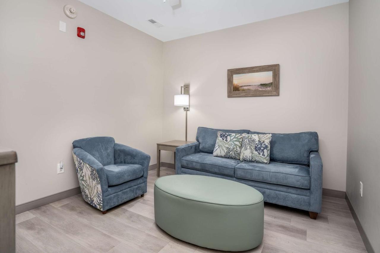 Lighthouse Suites - Best Western Signature Collection Emerald Isle Bagian luar foto