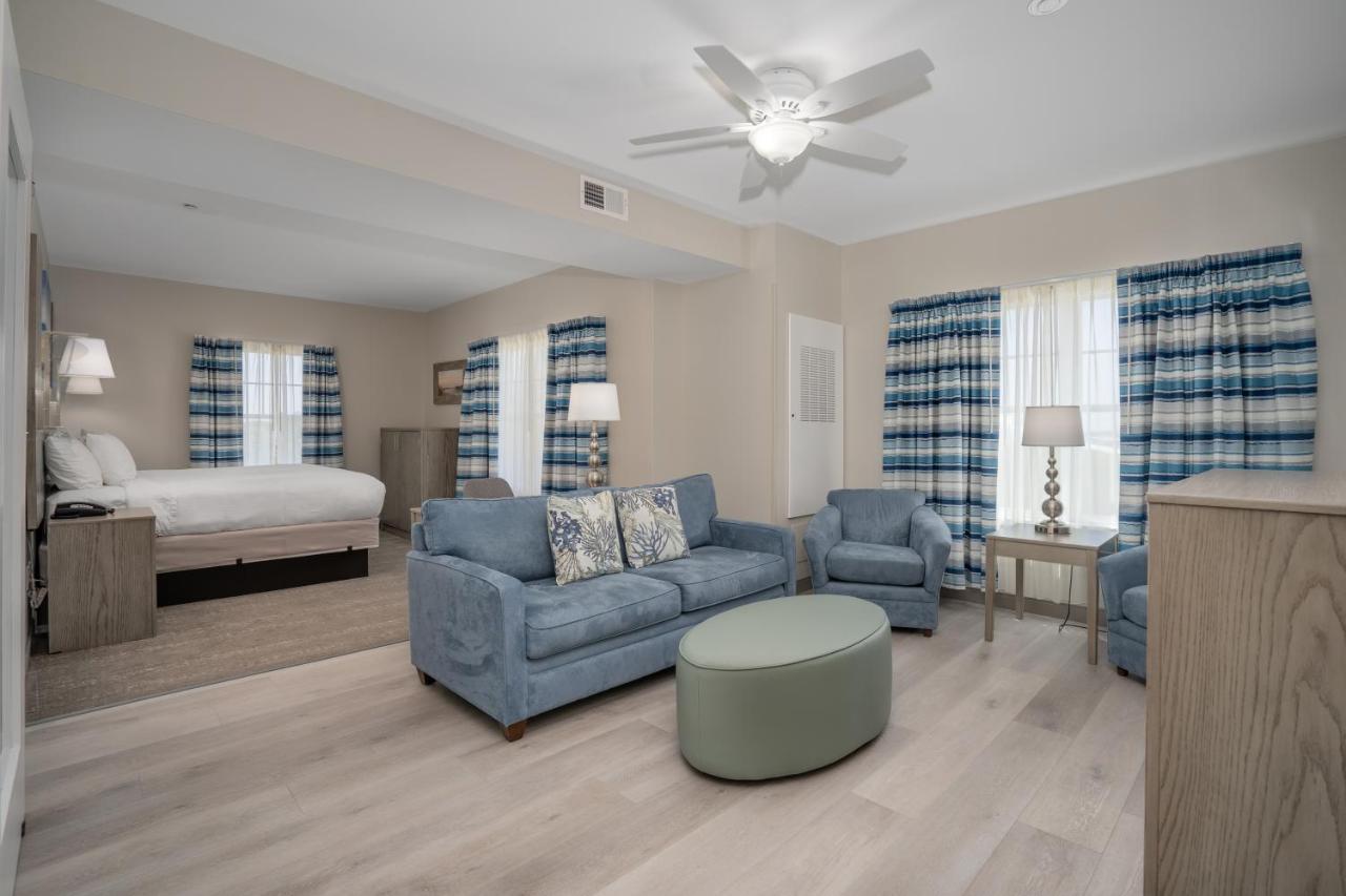 Lighthouse Suites - Best Western Signature Collection Emerald Isle Bagian luar foto
